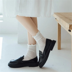 Chaussettes longues en dentelle blanche et noire pour femmes, style Harajuku, décontracté, doux, Kawaii, Floral, respirant, luxe