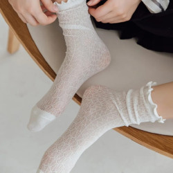 Chaussettes longues en dentelle blanche et noire pour femmes, style Harajuku, décontracté, doux, Kawaii, Floral, respirant, luxe