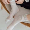 Chaussettes longues en dentelle blanche et noire pour femmes, style Harajuku, décontracté, doux, Kawaii, Floral, respirant, luxe