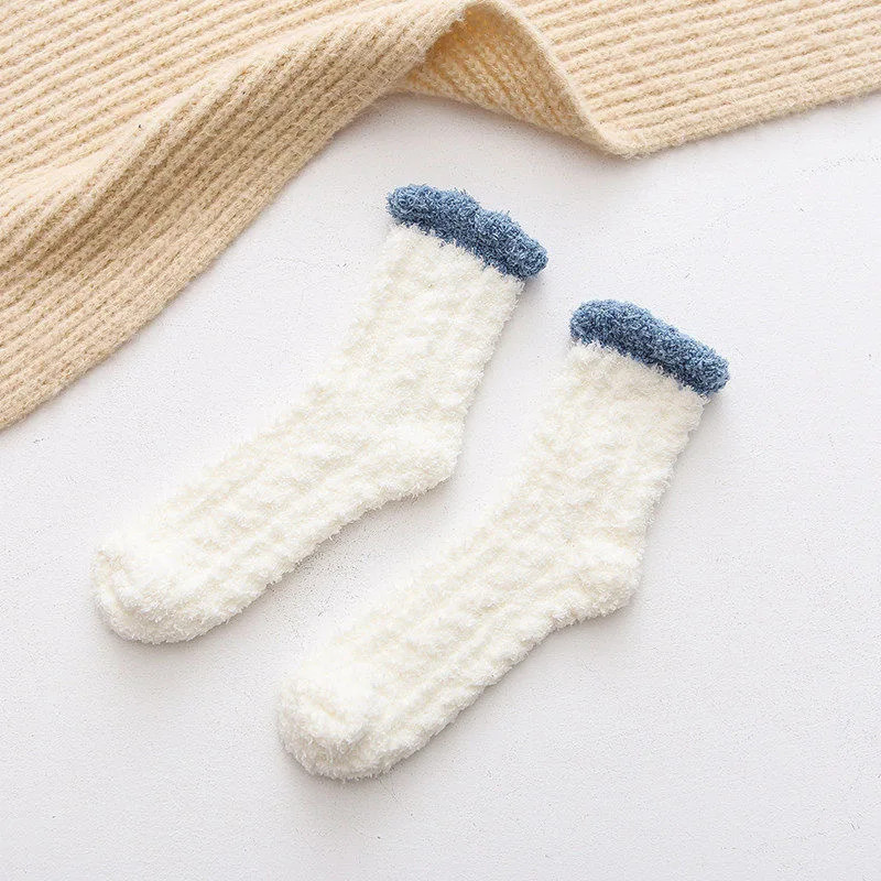 Chaussettes en velours à griffes de chat mignonnes pour femmes et enfants, tube moyen pour filles, chaussettes de sommeil épaiss