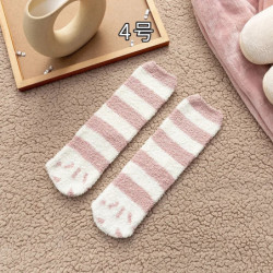 Chaussettes en velours à griffes de chat mignonnes pour femmes et enfants, tube moyen pour filles, chaussettes de sommeil épaiss