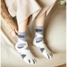 Chaussettes en velours à griffes de chat mignonnes pour femmes et enfants, tube moyen pour filles, chaussettes de sommeil épaiss