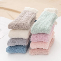 Chaussettes thermiques floues chaudes d'hiver pour femmes, chaussettes de couchage au sol de la maison, pantoufles de mode migno