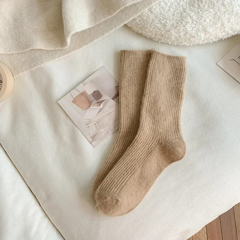 Chaussettes thermiques floues en cachemire pour femmes, chaussettes en laine chaudes, chaussettes d'hiver confortables, chausset