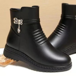 Cuir PU femmes bottes 2024 hiver épais laine doublé en faux cuir femmes bottes de neige grande taille femmes chaussures d'hiver